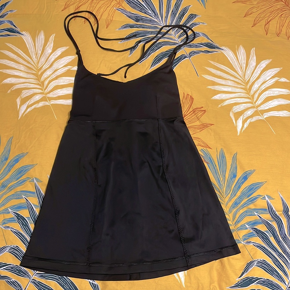 Lululemon neck tie top